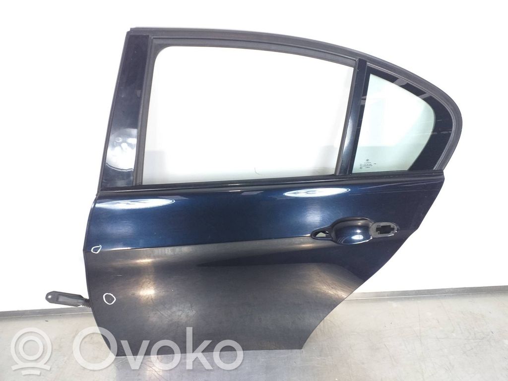 Aizmugurējās durvis   41007203647