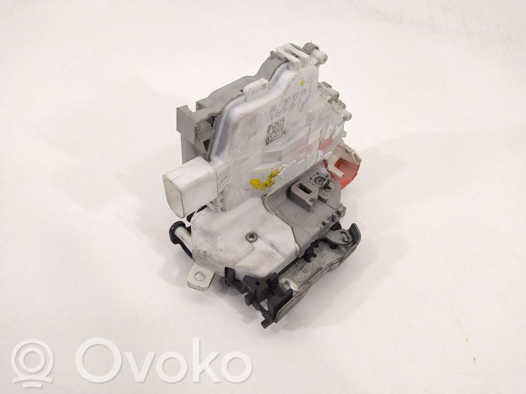 Serrure   8X1837015C