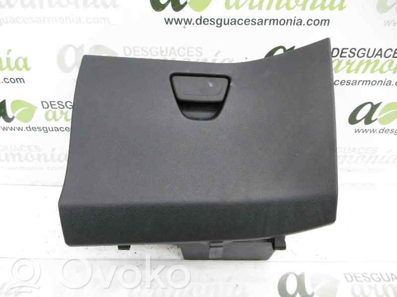 Ford Fiesta Daiktadėžė 