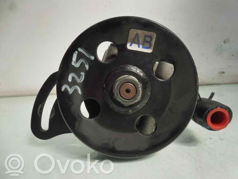 Ohjaustehostimen pumppu   95953908