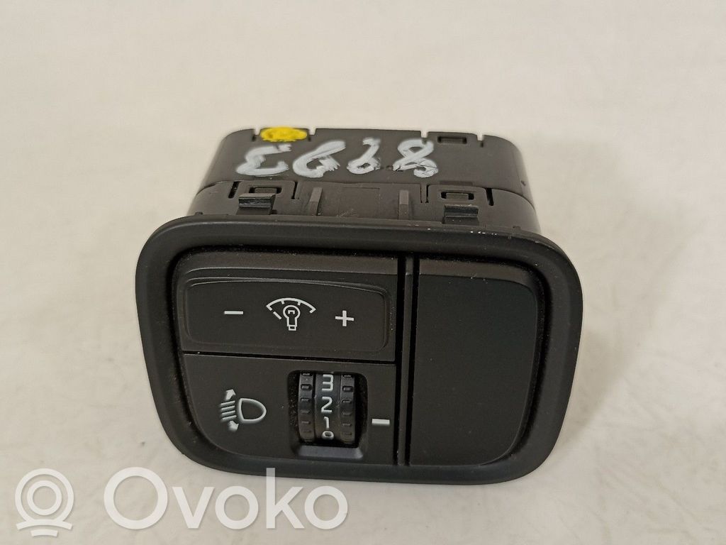 KIA Optima Multifunctional control switch/knob 