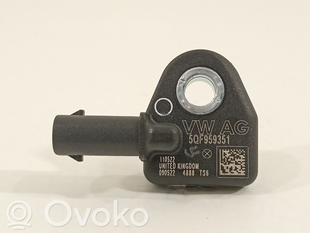 Sensor   5QF959351