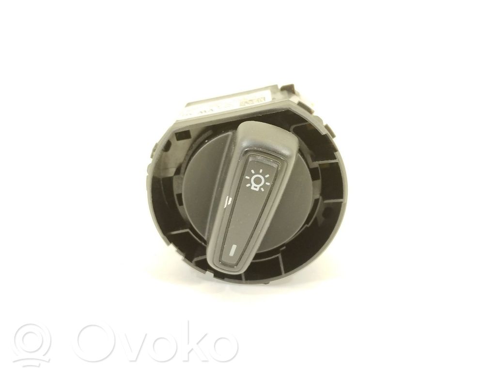 Volkswagen Golf SportWagen Panel lighting control switch 