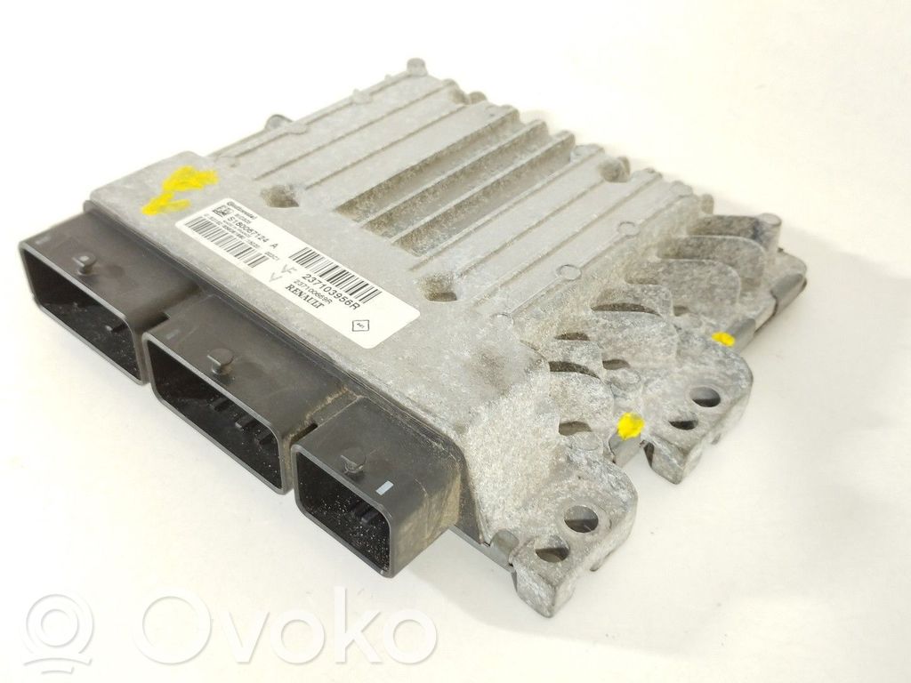 Renault Megane III Engine control unit/module 