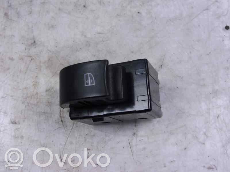 Electric window control switch   25411JY00A