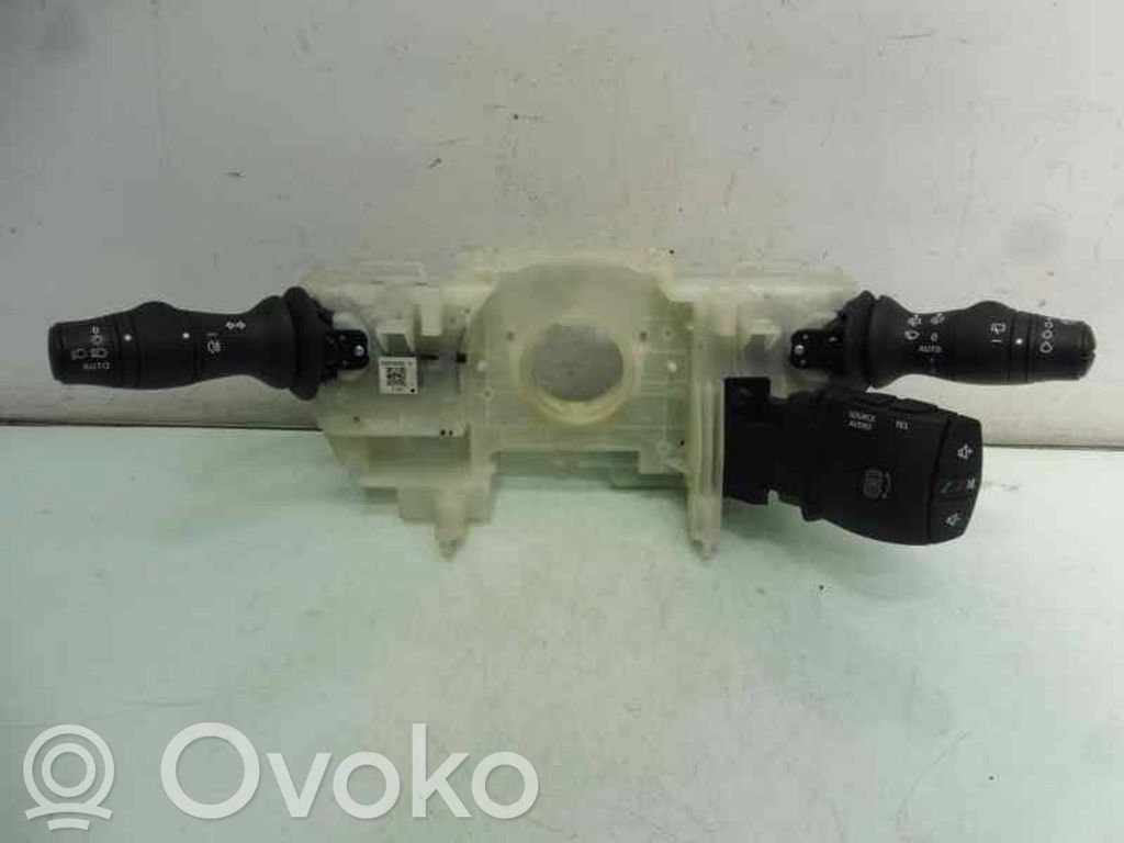 Interruptor de control del panel de luces   255670042R,255529492R