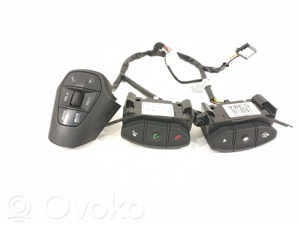 KIA Carens III Ohjauspyörän painikkeet/kytkimet 