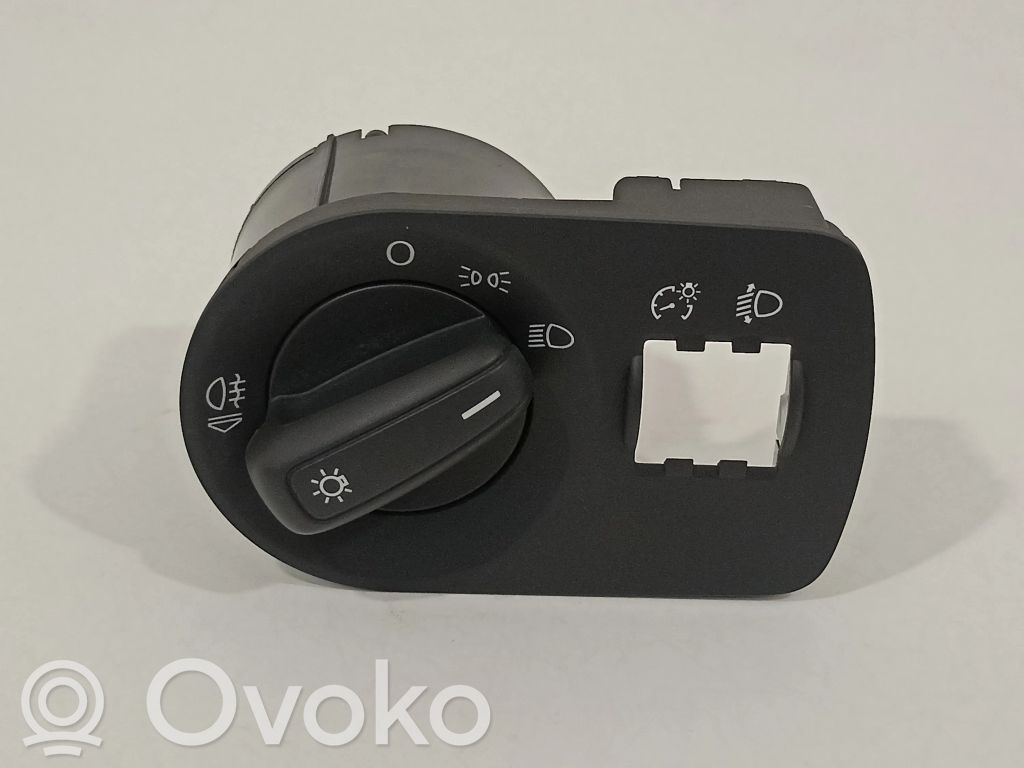 Audi A1 Panel lighting control switch 