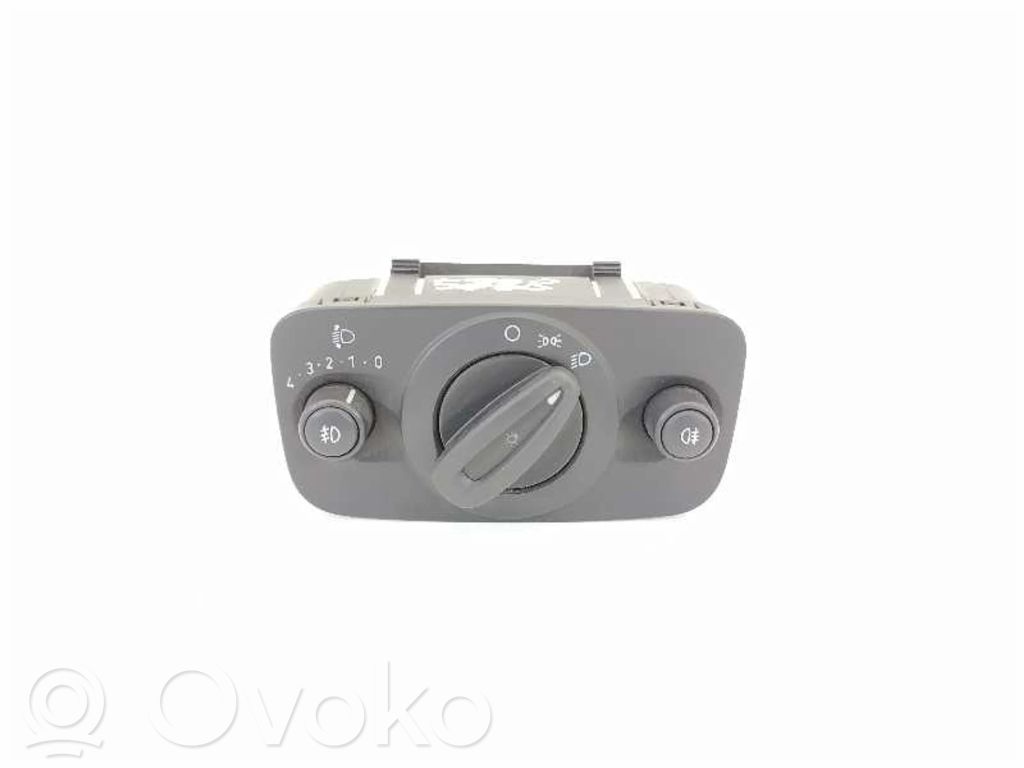 Interruptor de control del panel de luces   8A6T13A024BB