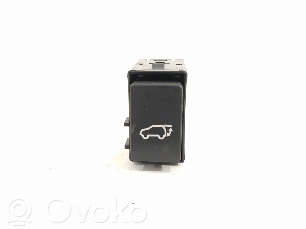 Multifunctional control switch/knob   15C332