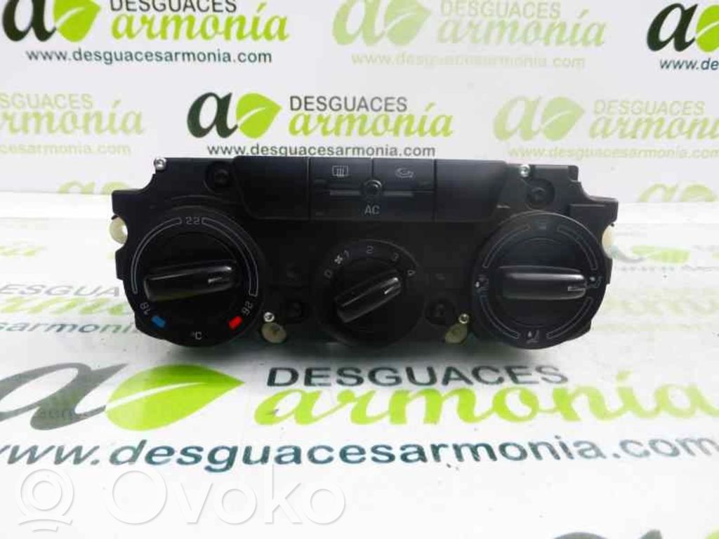 Skoda Octavia Mk2 (1Z) Panel klimatyzacji 