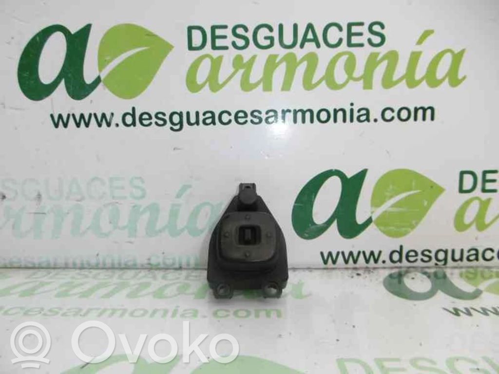 Interruptor del espejo lateral   B25D66600