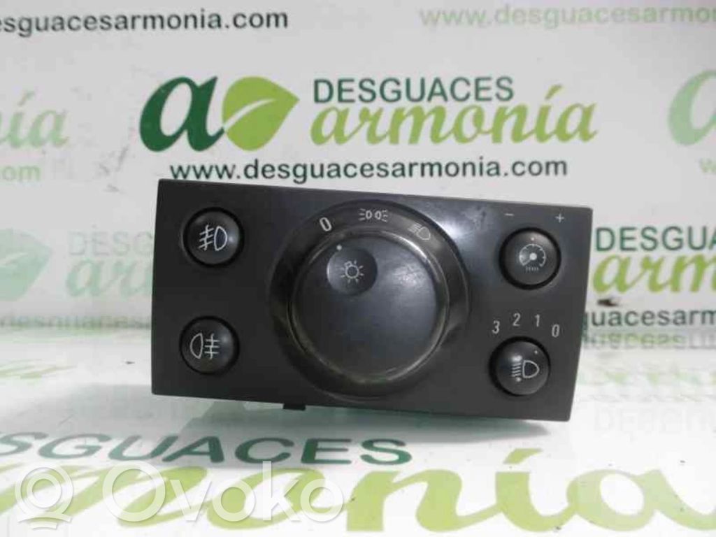 Interruptor de control del panel de luces   13230798