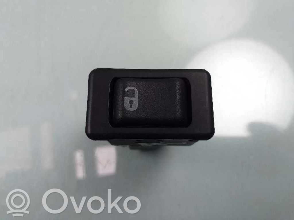 Nissan Terrano Interruptor de control multifunción 