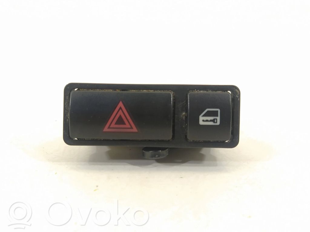 Hätävilkkujen kytkin   61318368920