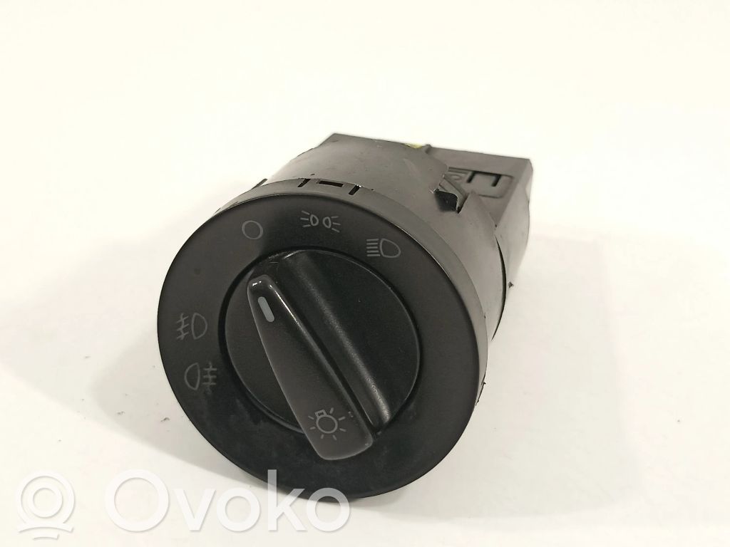 Panel lighting control switch   1U0941531D