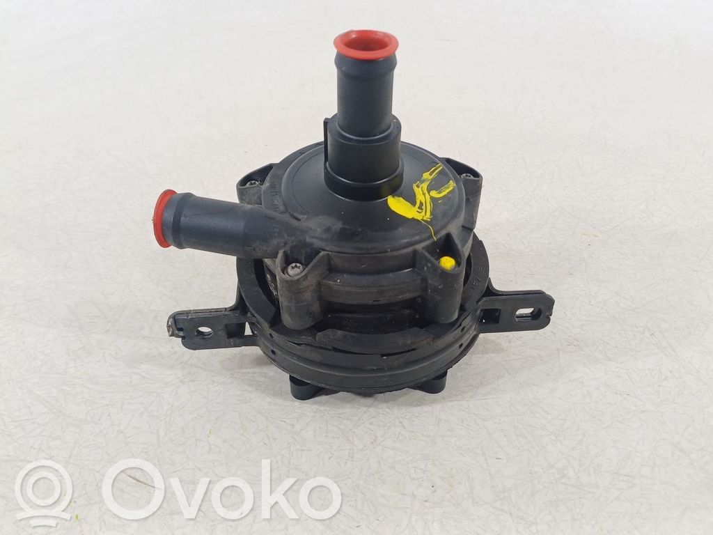Vesipumppu   13579713