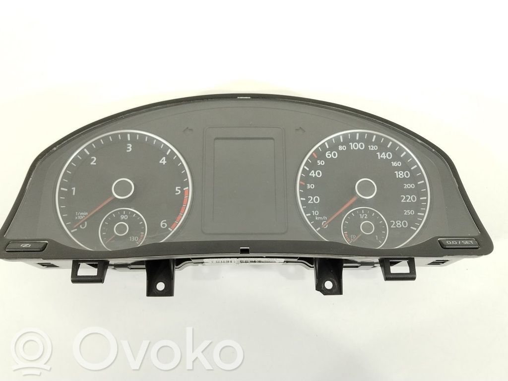 Volkswagen Eos Speedometer (instrument cluster) 