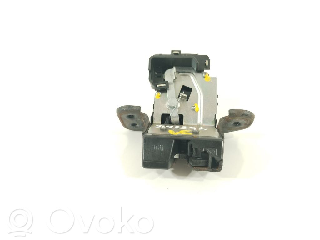 Tailgate lock latch   1392100010