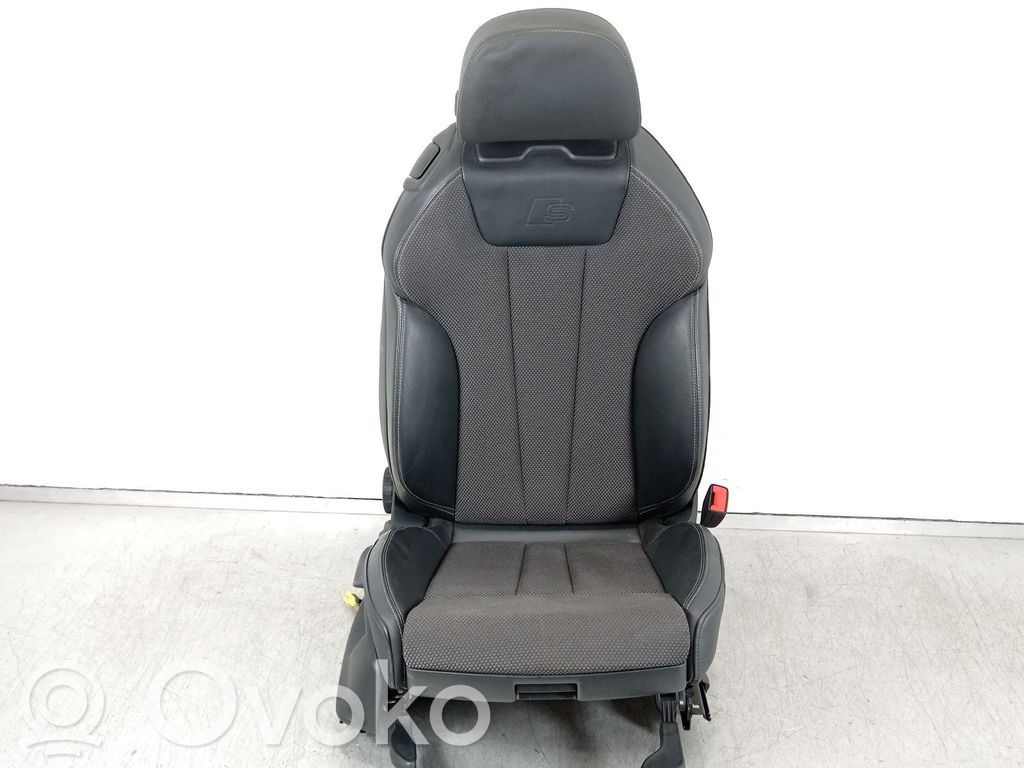 Audi A5 Asiento delantero del pasajero 