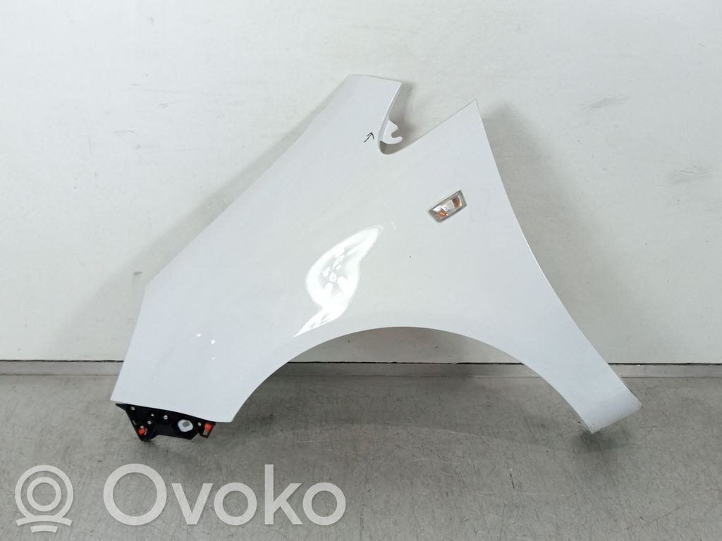 Opel Corsa D Spārns 