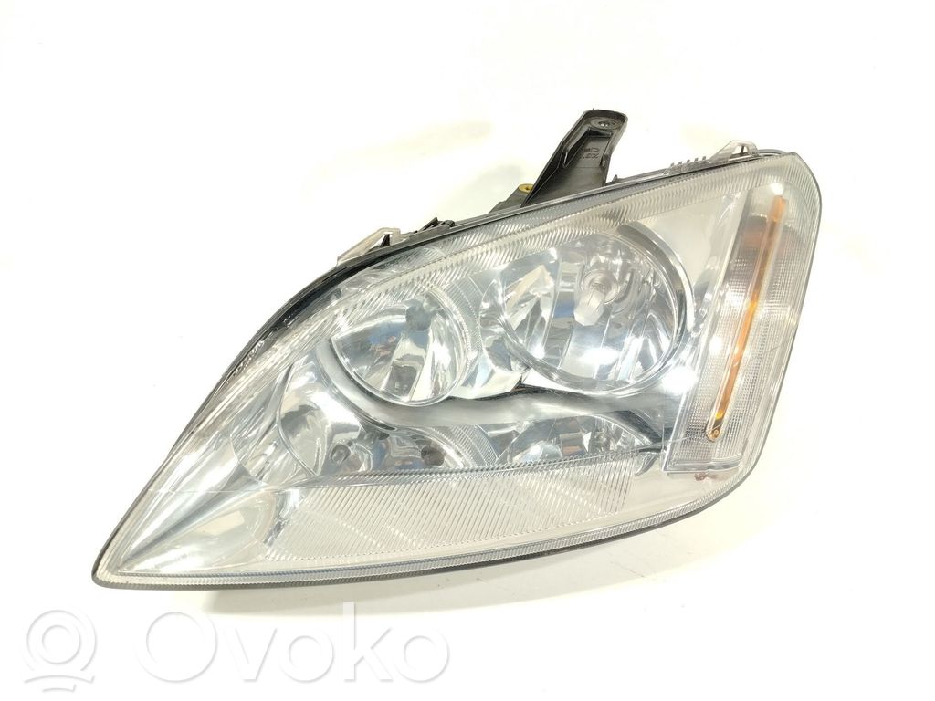 Ford Focus Phare frontale 