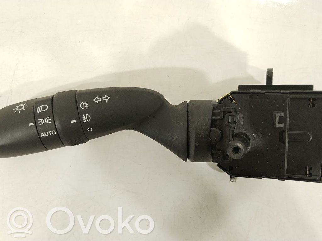 Interruptor de control del panel de luces   8432902040,02D7017J910