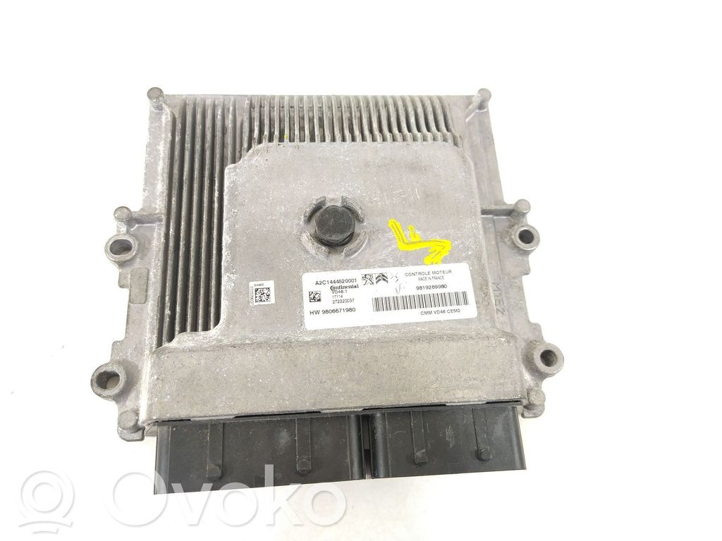 Opel Crossland X Engine control unit/module 