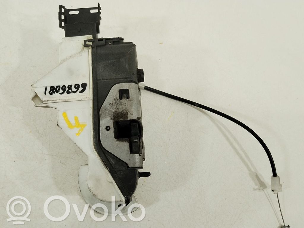 Peugeot 308 Front door lock 