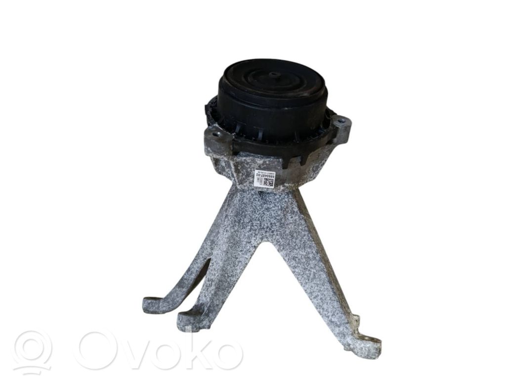 BMW 7 G11 G12 Engine mount bracket 