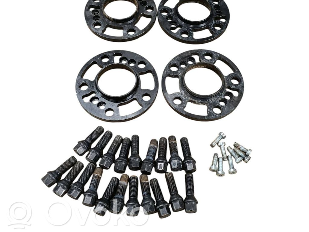 Wheel spacers