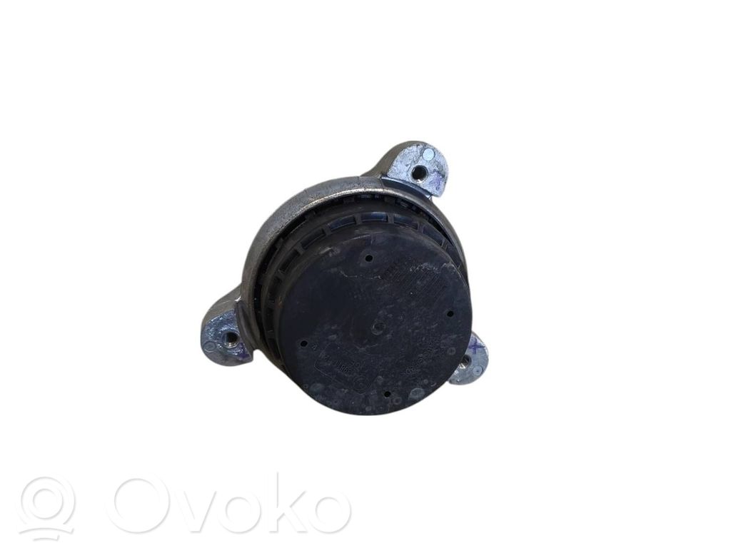 BMW 5 F10 F11 Engine mount bracket 