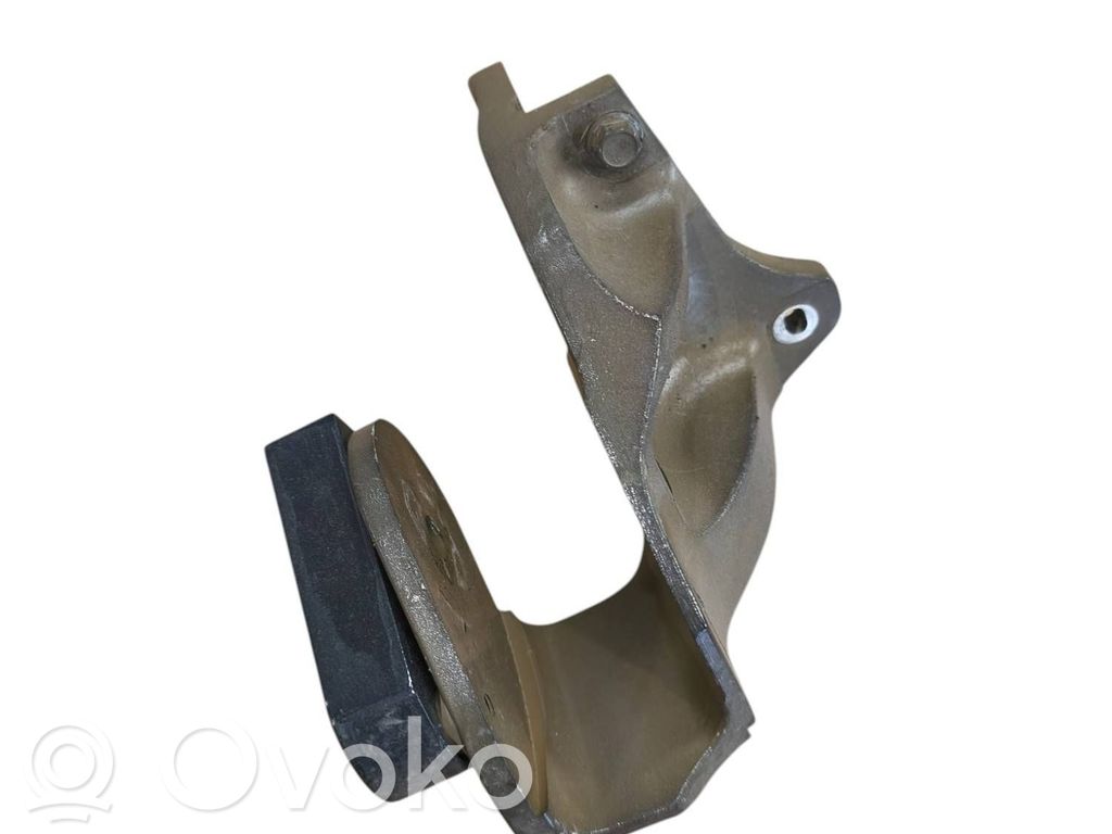 Tesla Model S Engine mounting bracket 