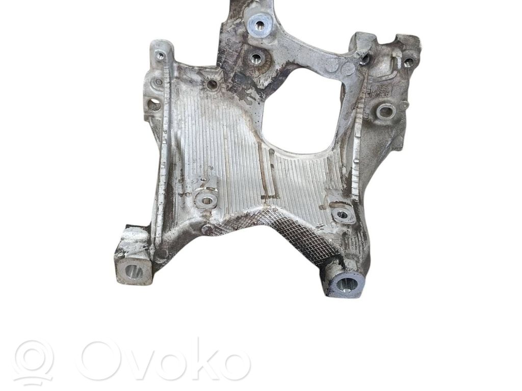 Audi RS5 Engine mounting bracket 
