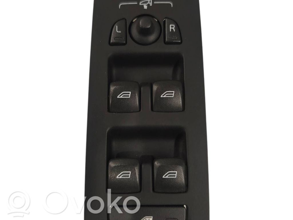 Volvo V40 Electric window control switch 
