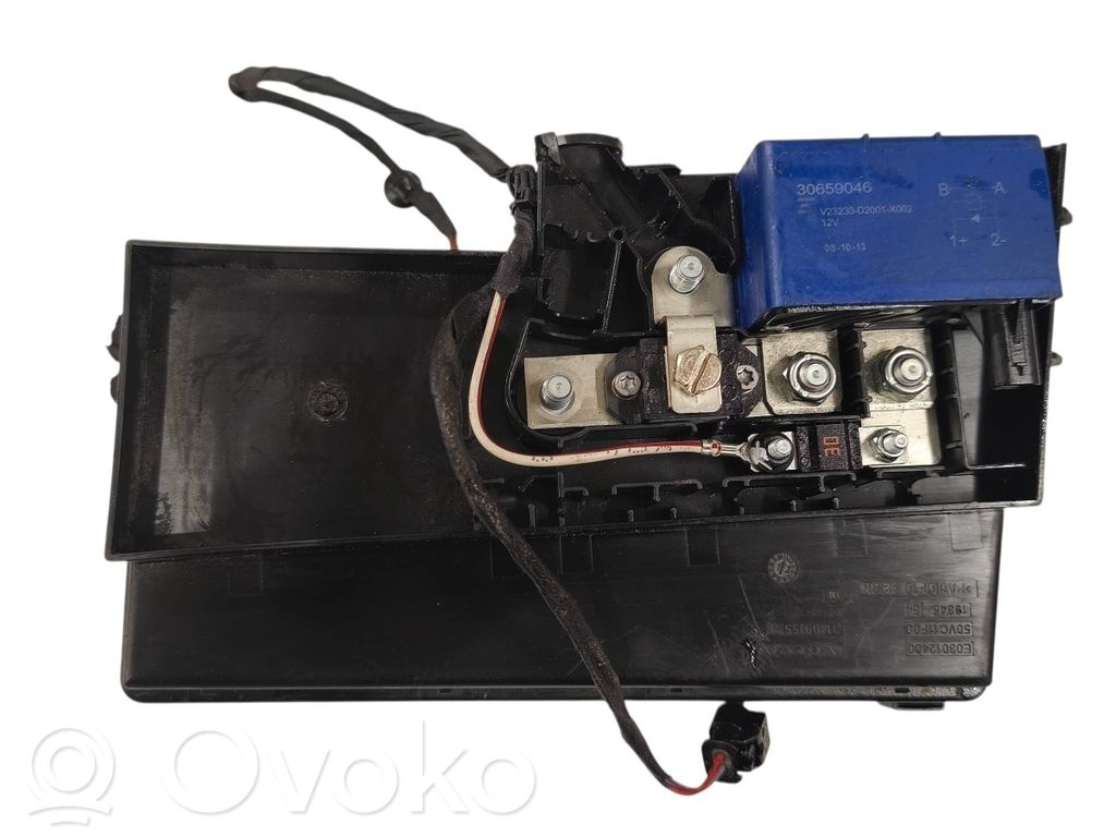 Volvo V40 Fuse module 