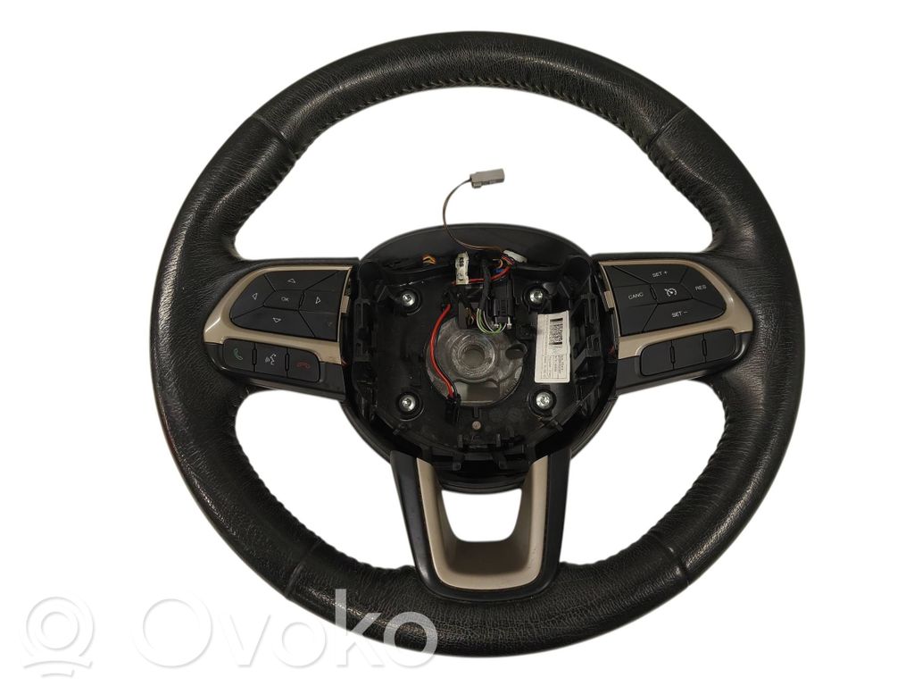 Ohjauspyörä   1041992