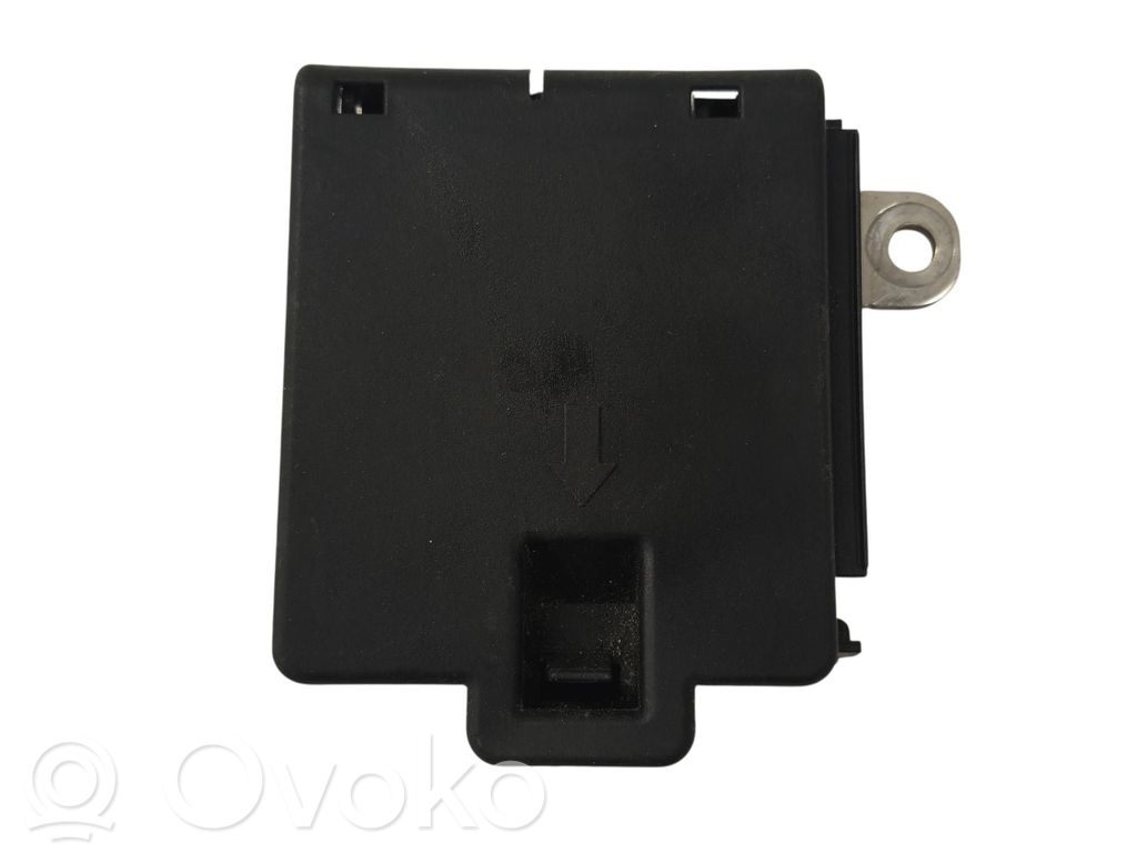 Porsche Cayenne (9Y0 9Y3) Current control relay 