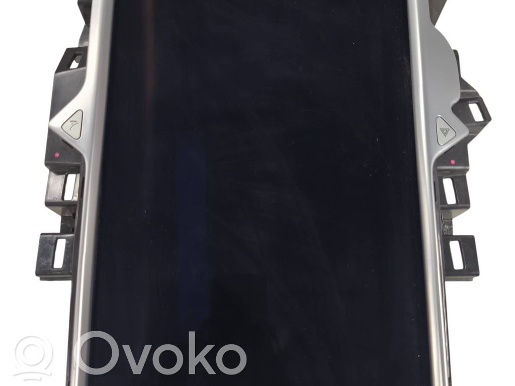 Tesla Model S Screen/display/small screen 
