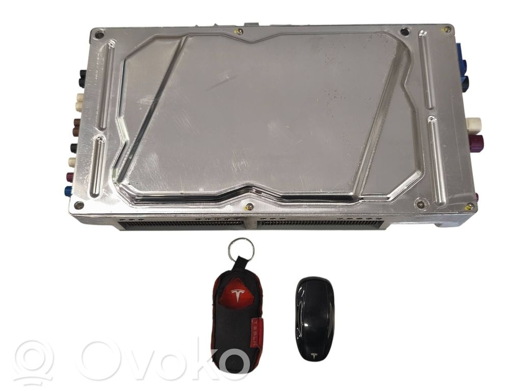 Engine ECU kit and lock set   101090600G,0747G03X,70105947,P0747915B