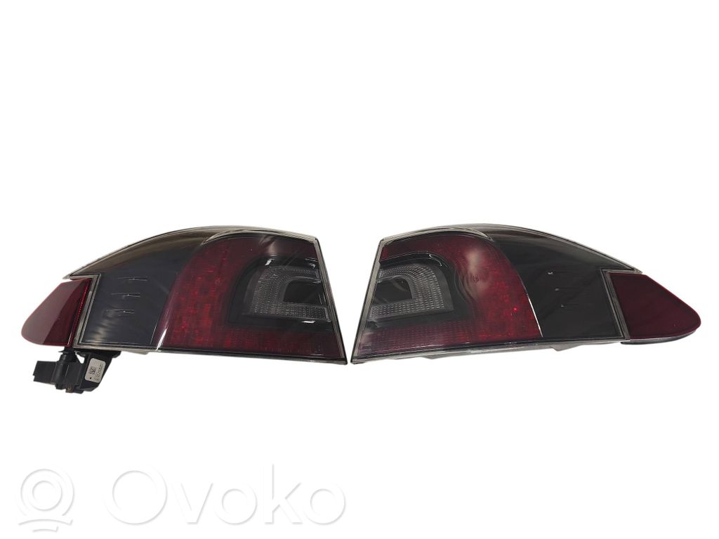 Tesla Model S Lampă spate în caroserie 