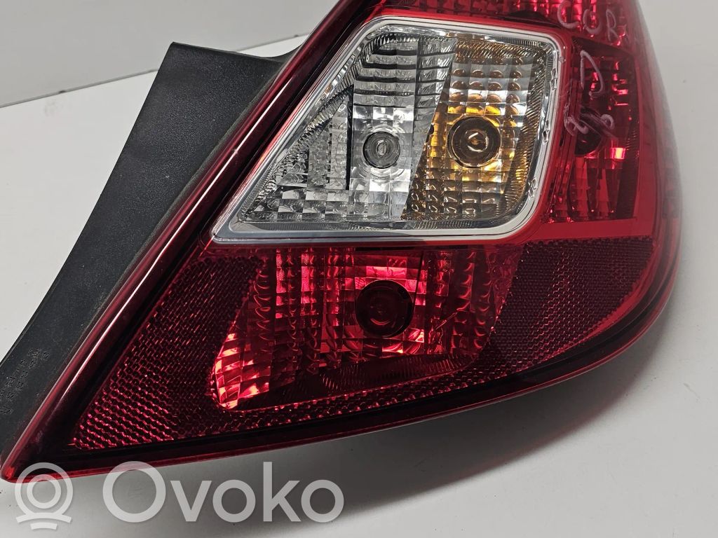Opel Corsa D Galinis žibintas kėbule 