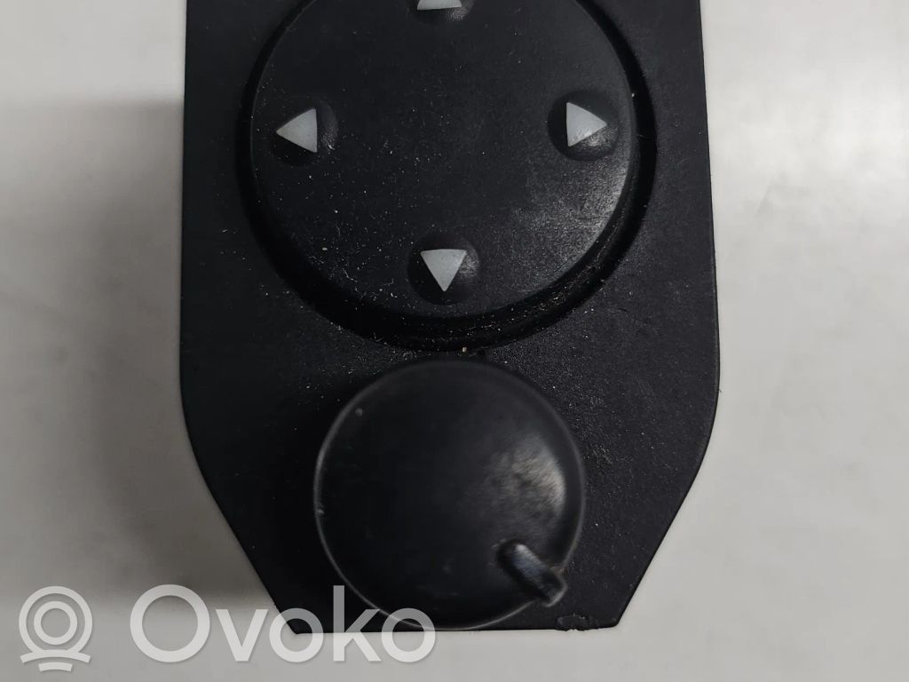 Audi A4 S4 B5 8D Wing mirror switch 