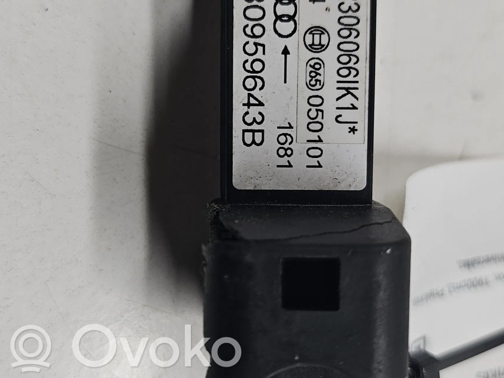 Audi A4 S4 B5 8D Airbagsensor Crashsensor Drucksensor 