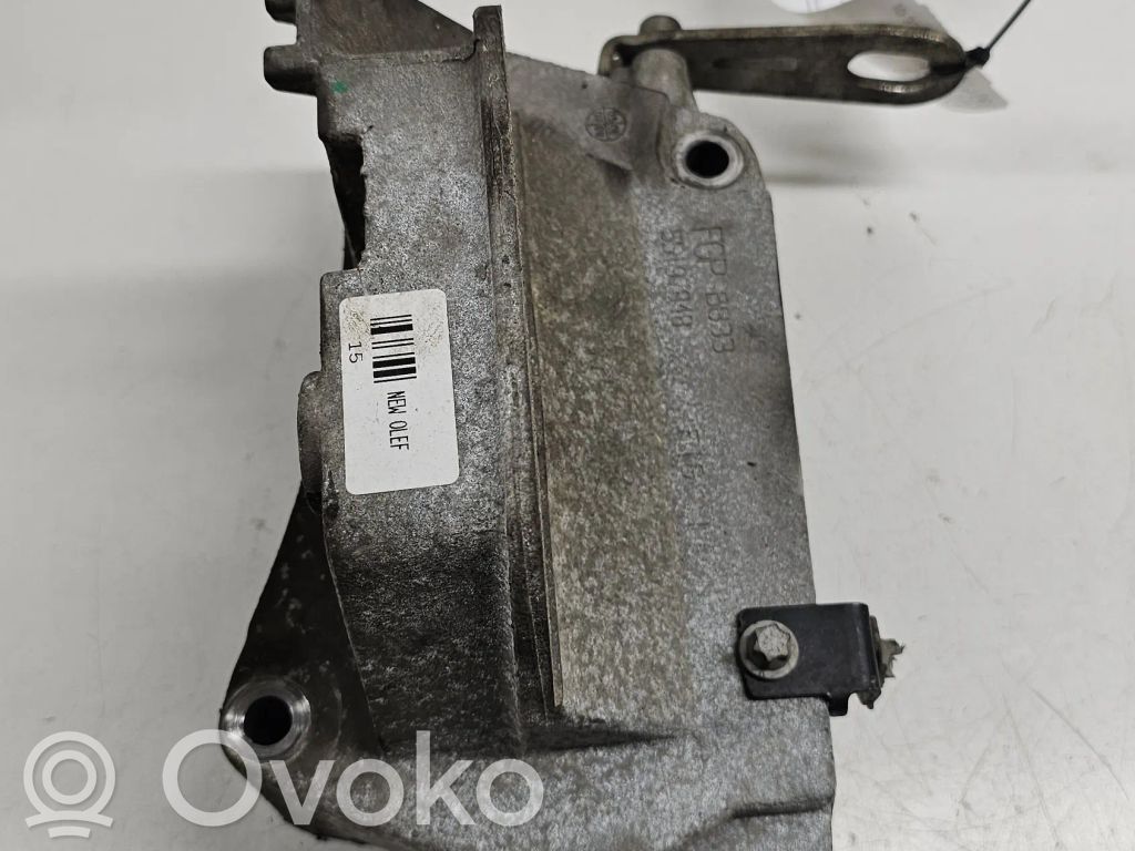 Opel Corsa D Engine mounting bracket 