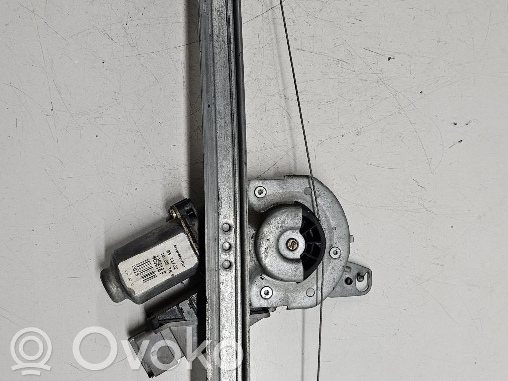 Citroen C3 Front door window regulator with motor 