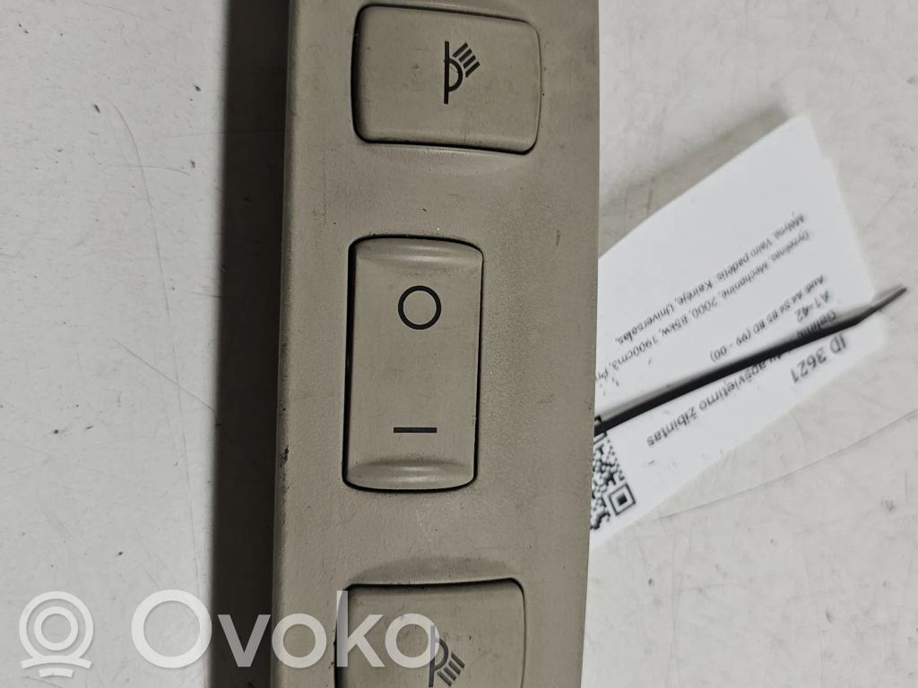 Audi A4 S4 B5 8D Фонарь освещения задних мест 