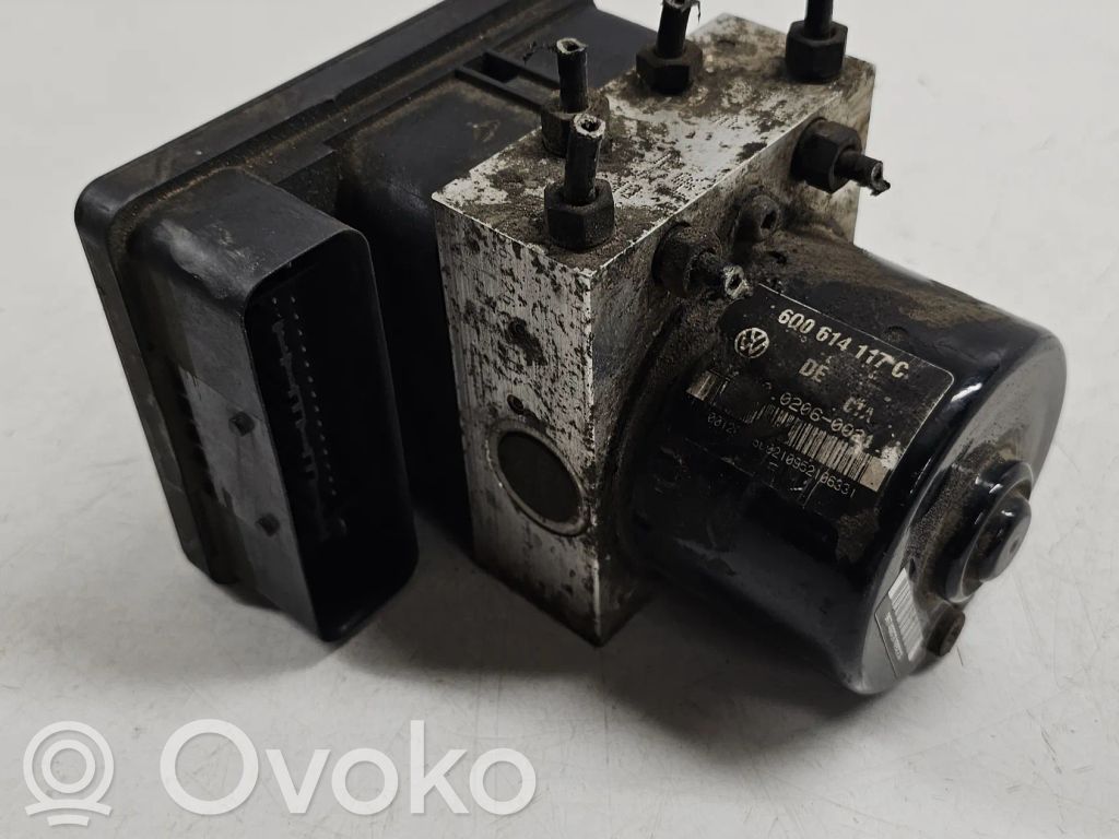 Volkswagen Polo ABS Pump 