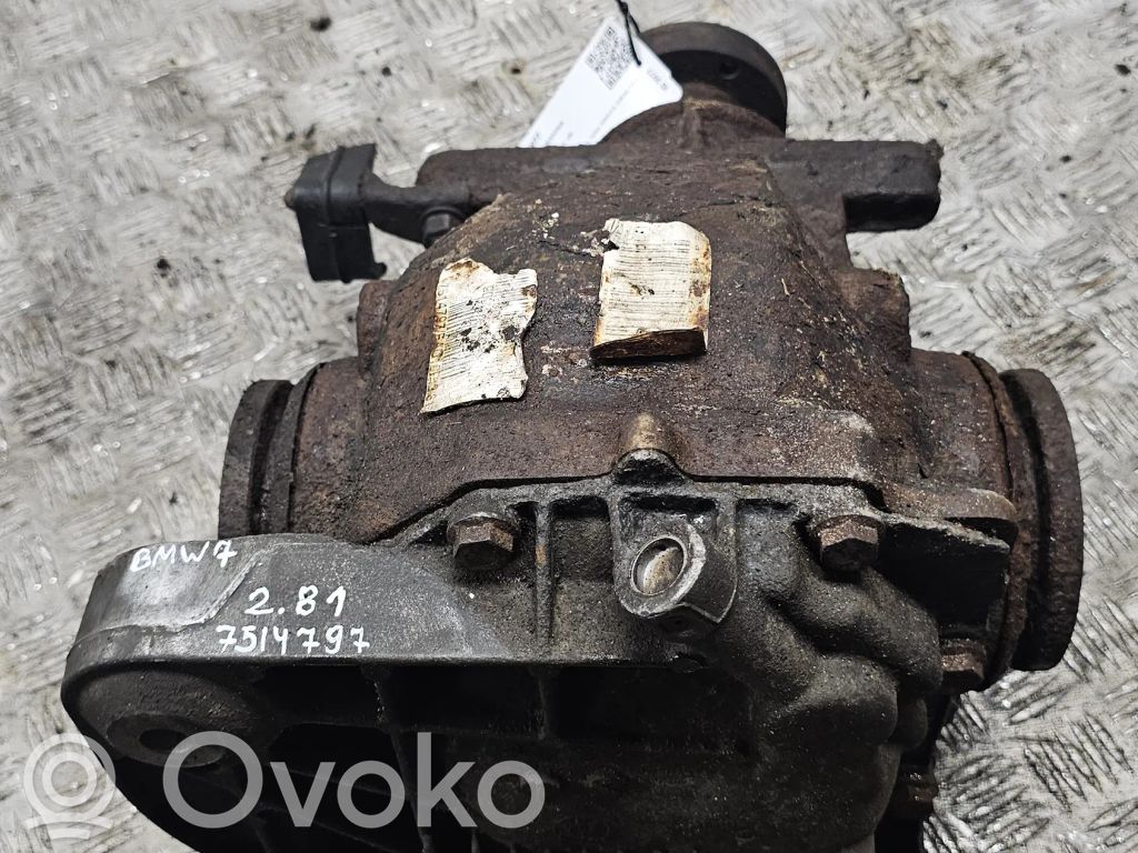 BMW 7 E65 E66 Galinis reduktorius 