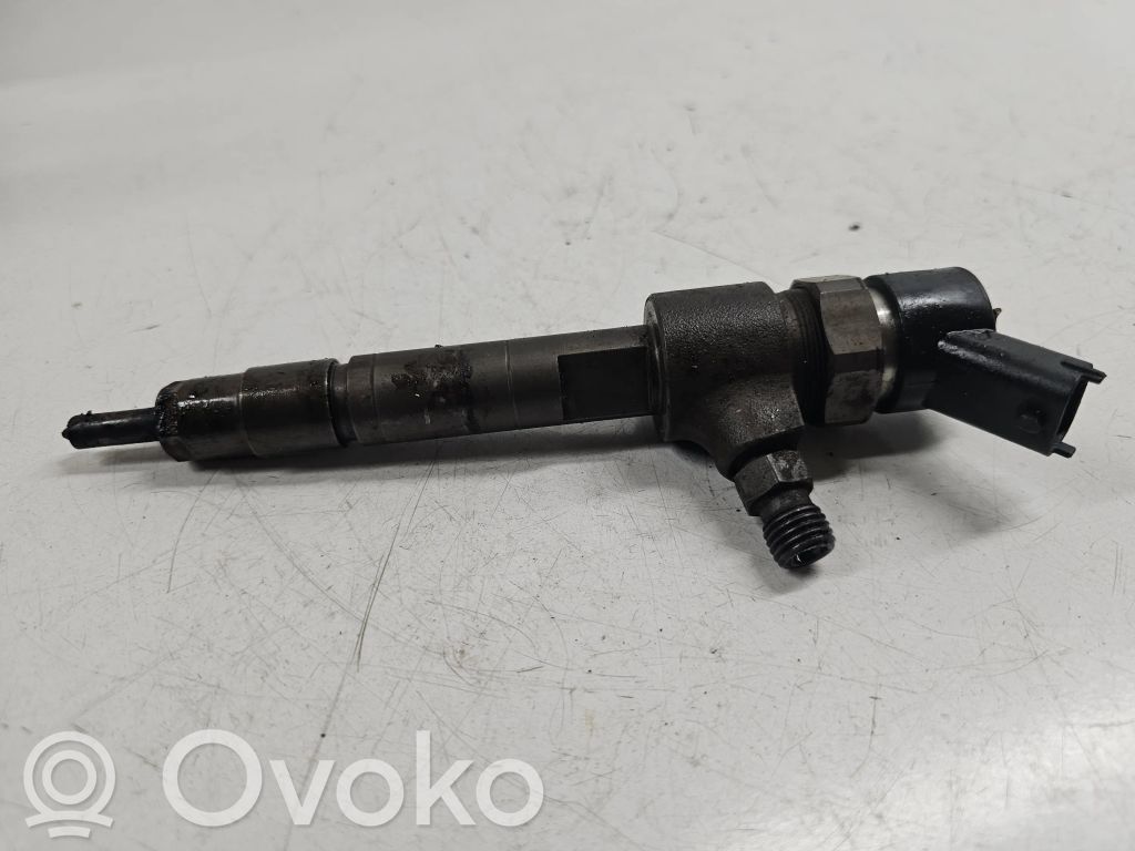 Inyector de combustible   0445110